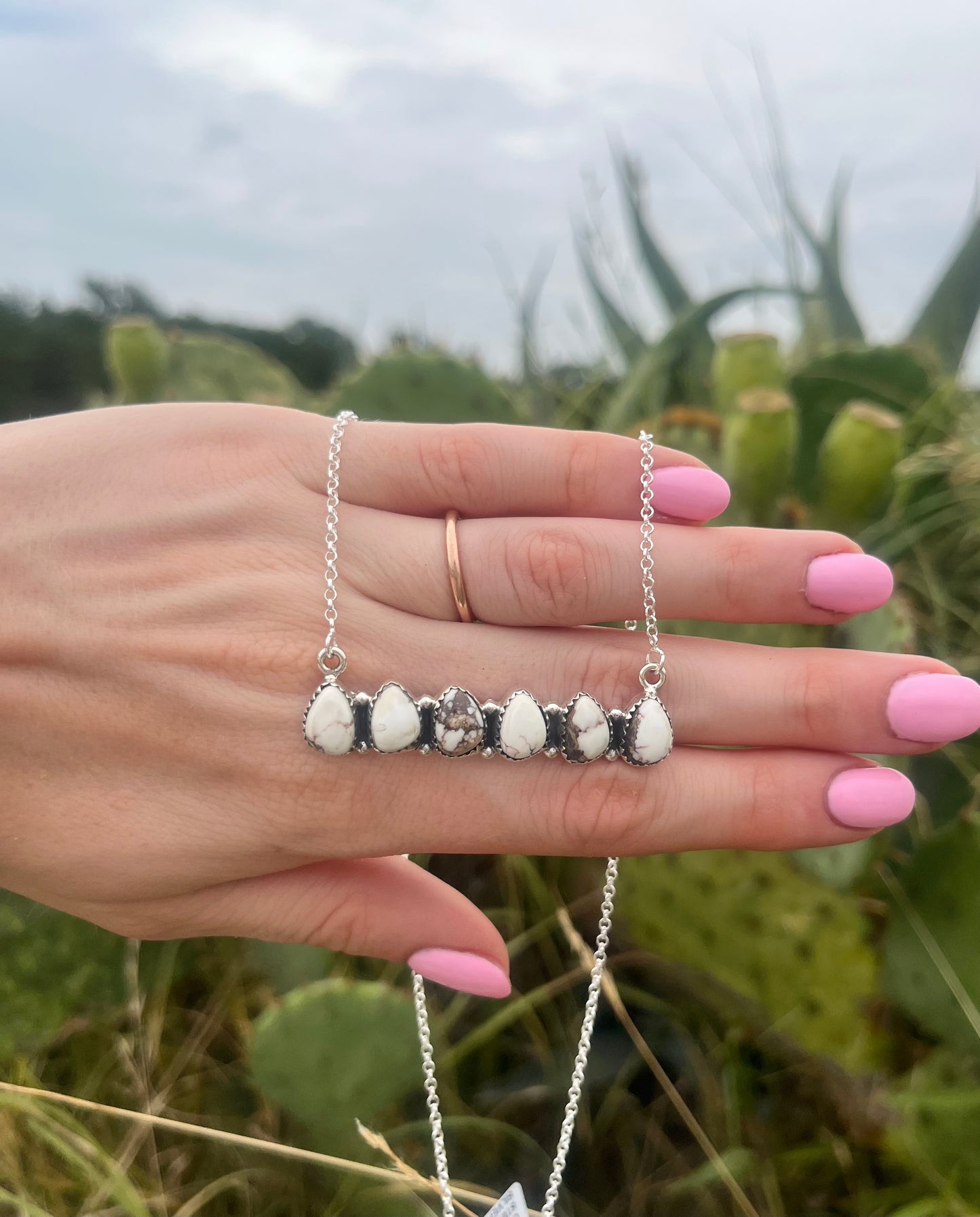 Bar Necklace Wild Horse