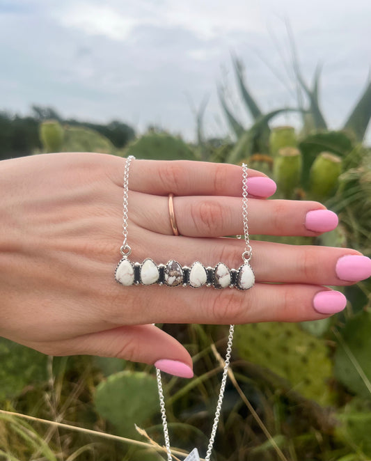 Bar Necklace Wild Horse
