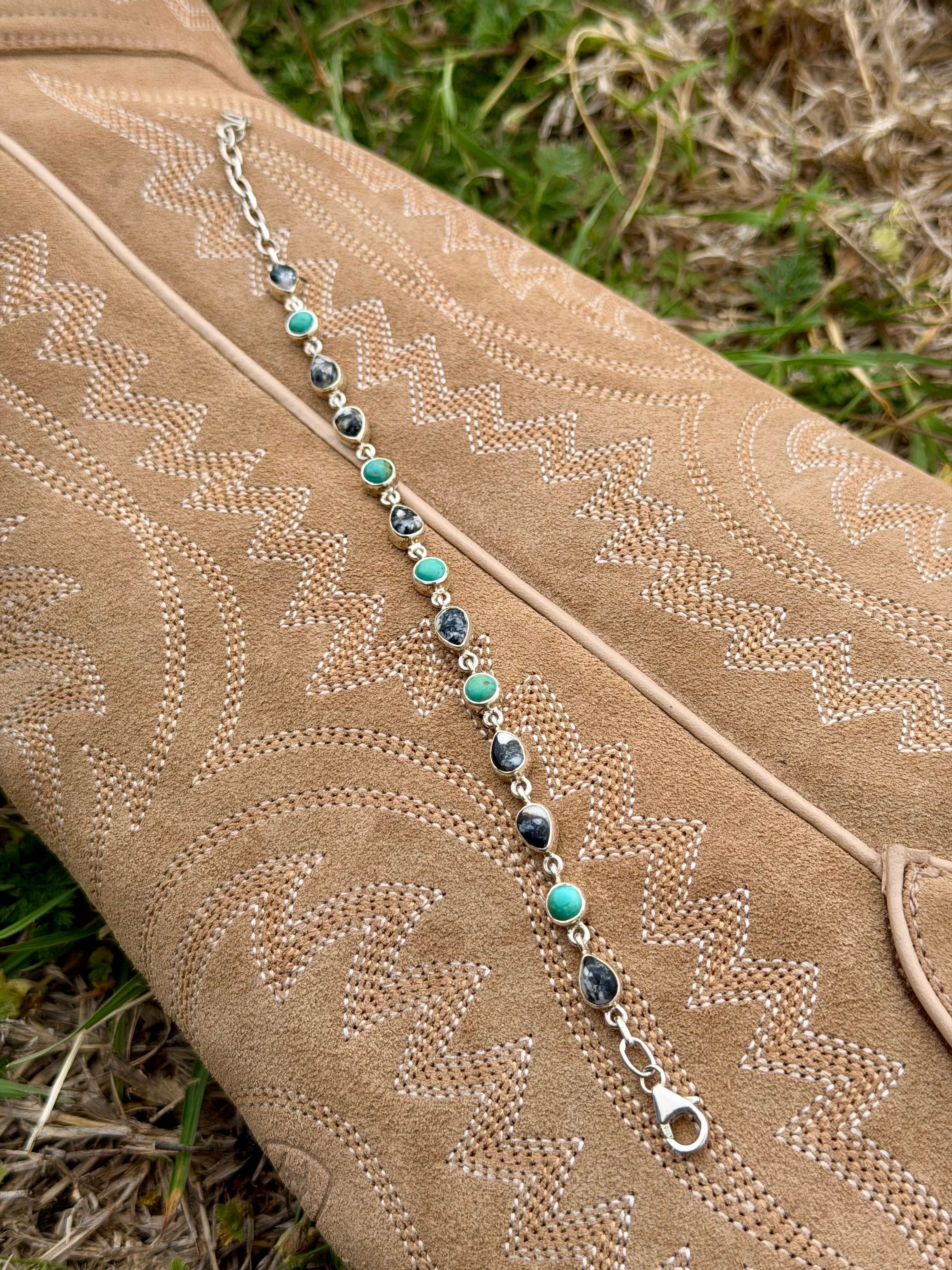 Turquoise & White Buffalo Link Bracelet