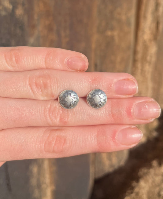 Delilah Studs