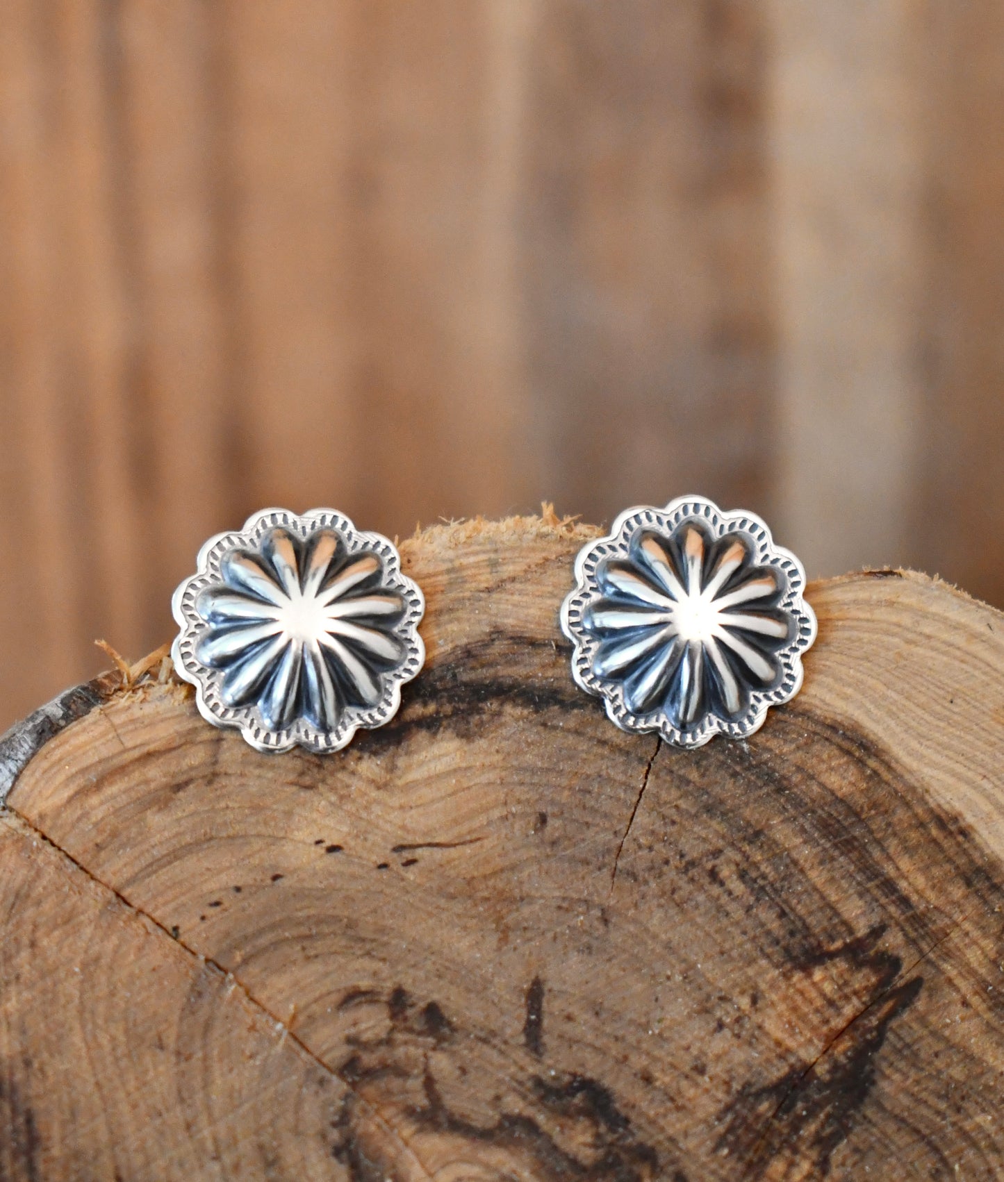 Daisy Studs